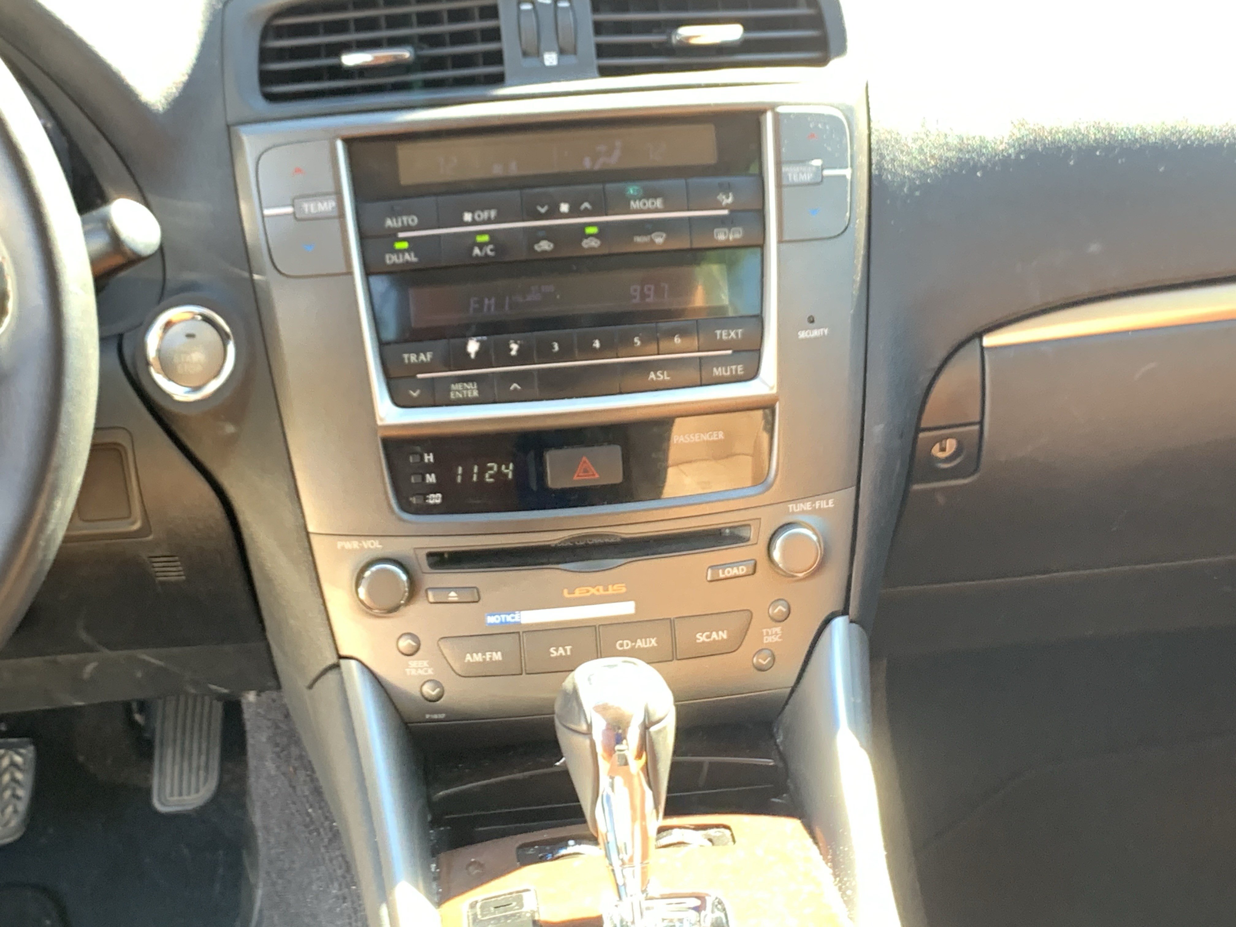 Used 2012 Lexus IS 250C w/ Luxury Pkg RWD image 30