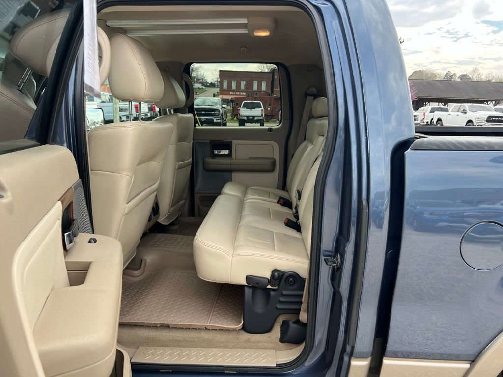 Used 2004 Ford F150 Lariat image 16