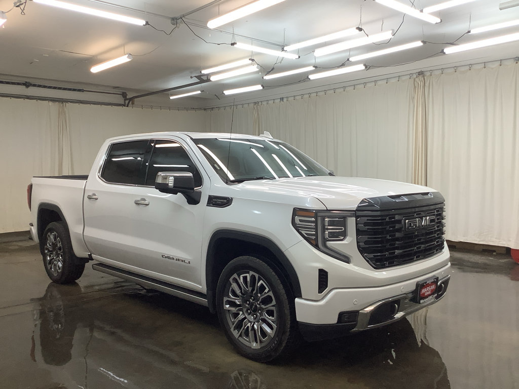 Used 2023 GMC Sierra 1500 Denali Ultimate AWD/4WD image 3