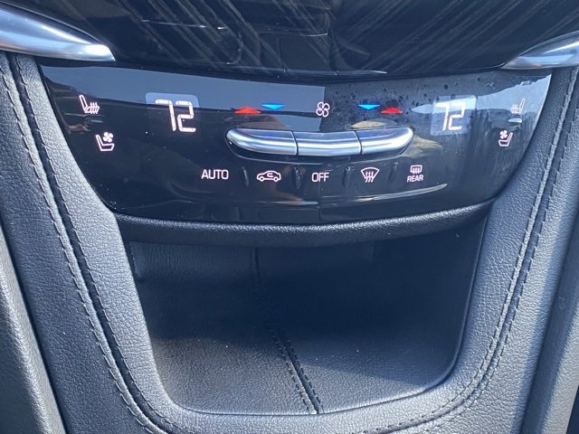 Used 2023 Cadillac XT6 Premium Luxury w/ Technology Package image 24