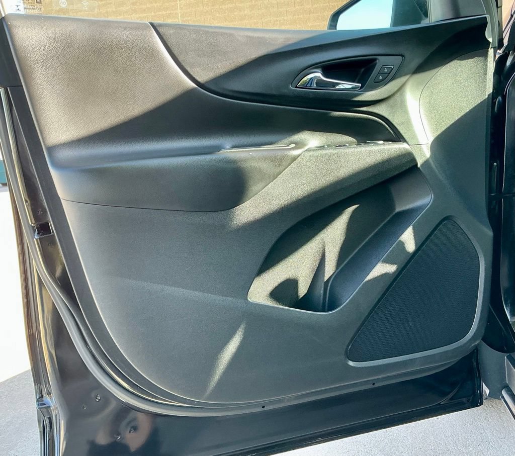 Used 2019 Chevrolet Equinox LT AWD/4WD image 40