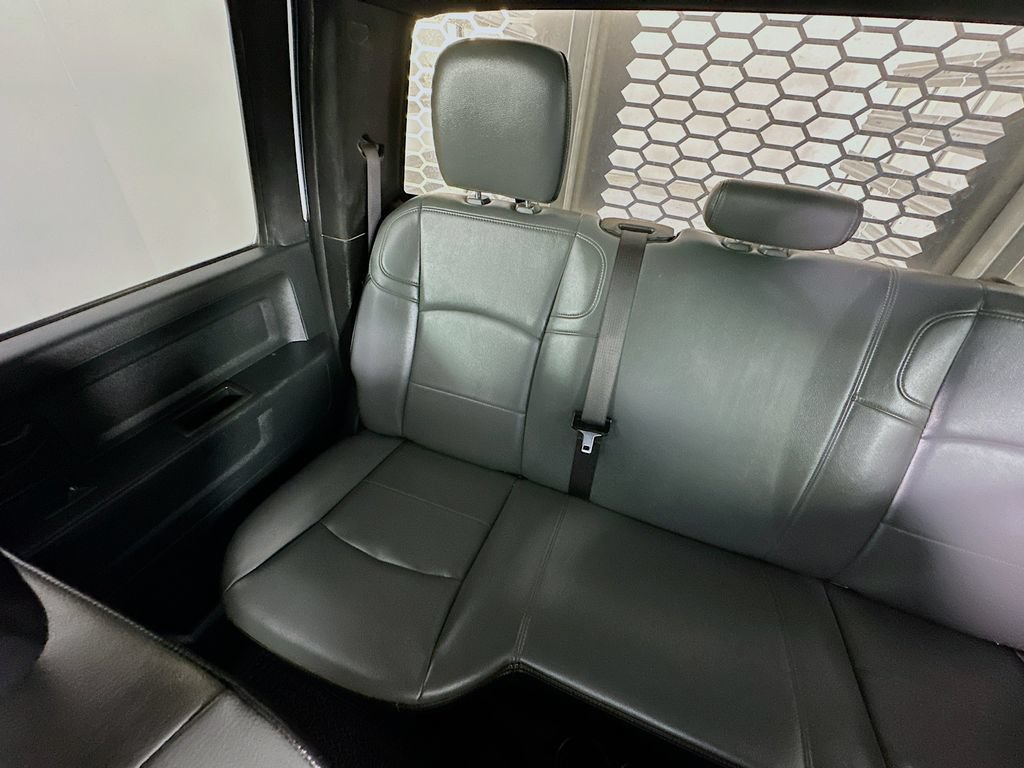 Used 2021 RAM 5500 Tradesman w/ Chrome Appearance Group AWD/4WD image 12