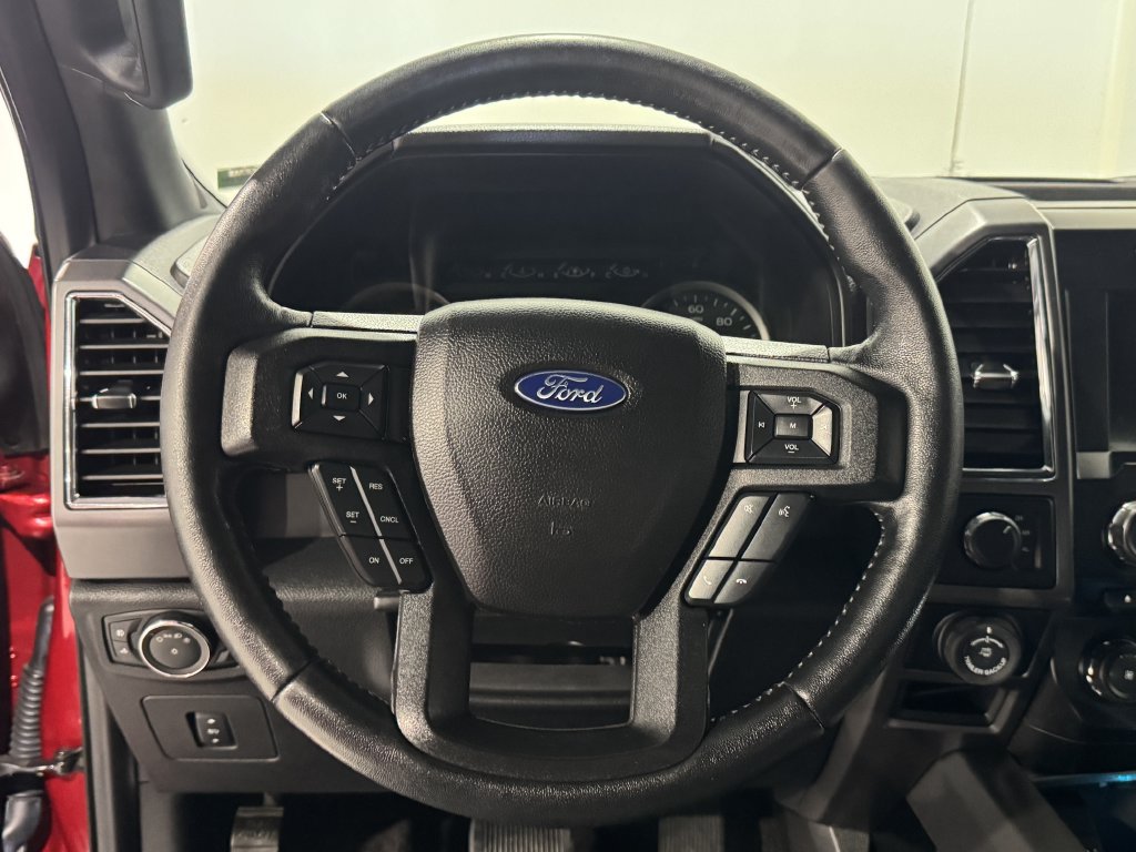 Used 2017 Ford F150 XLT w/ Equipment Group 302A Luxury AWD/4WD image 5