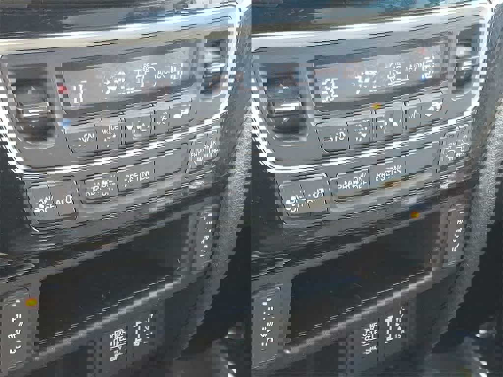 Used 2017 Honda Ridgeline RTL-E image 16