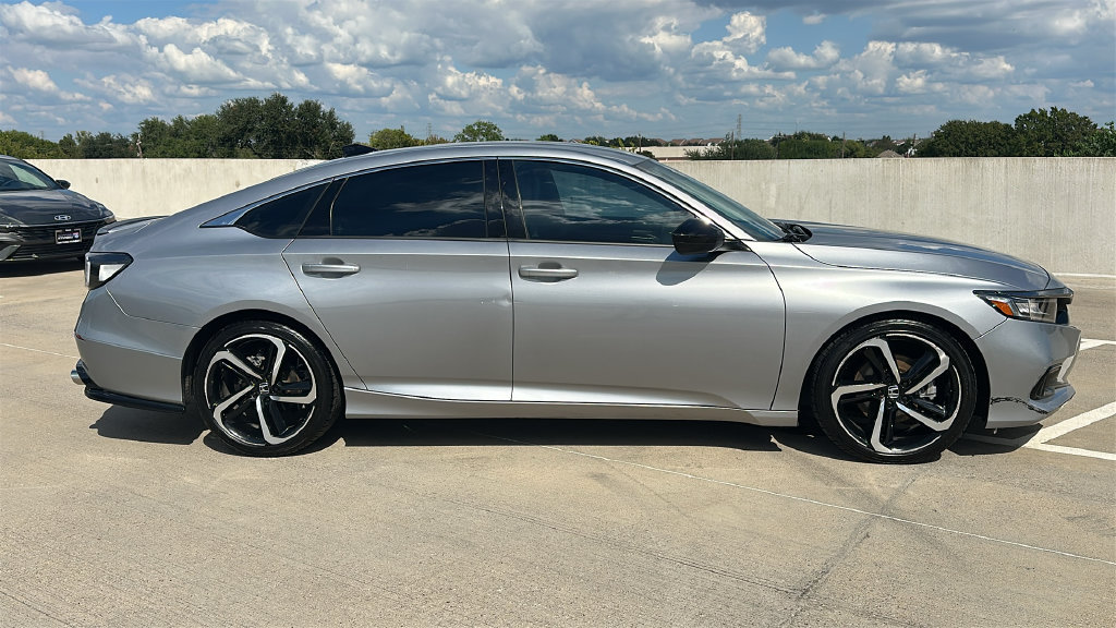 Used 2017 Honda Accord EX-L image 13