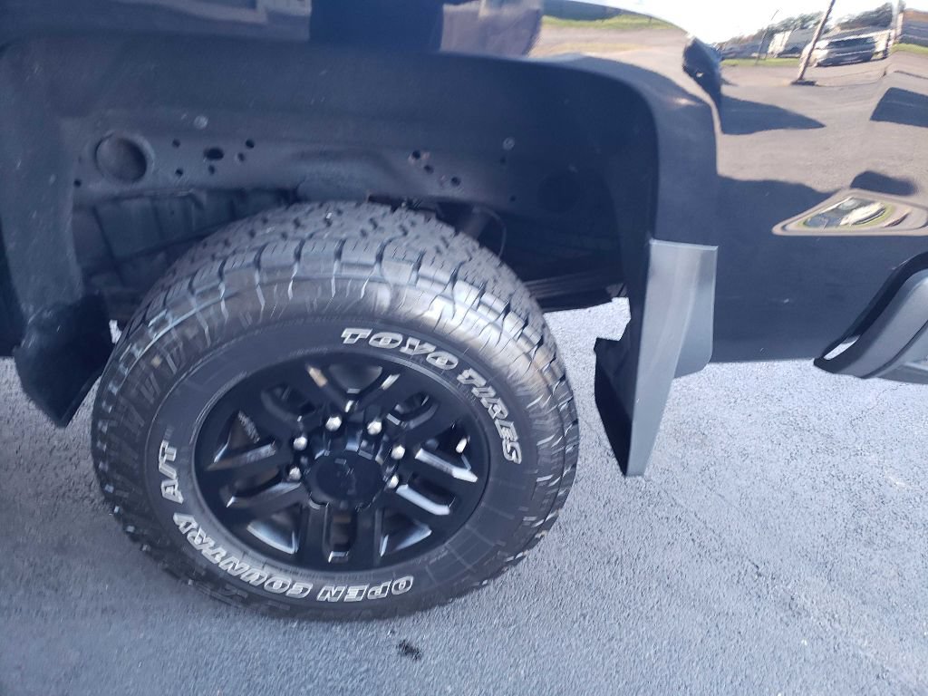 Used 2017 Chevrolet Silverado 2500 LTZ w/ Duramax Plus Package AWD/4WD image 42