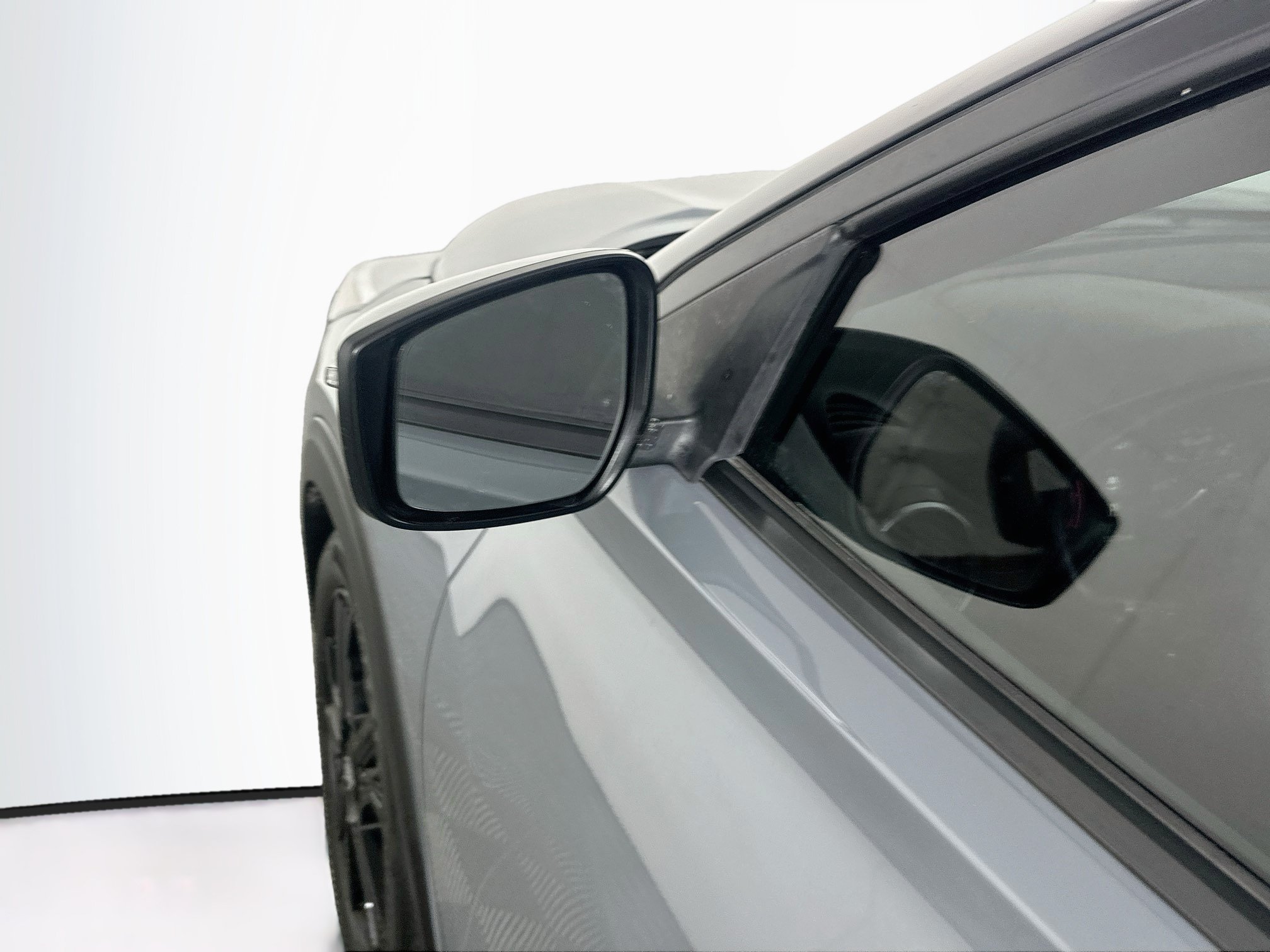 Used 2023 Nissan Kicks SR FWD image 16