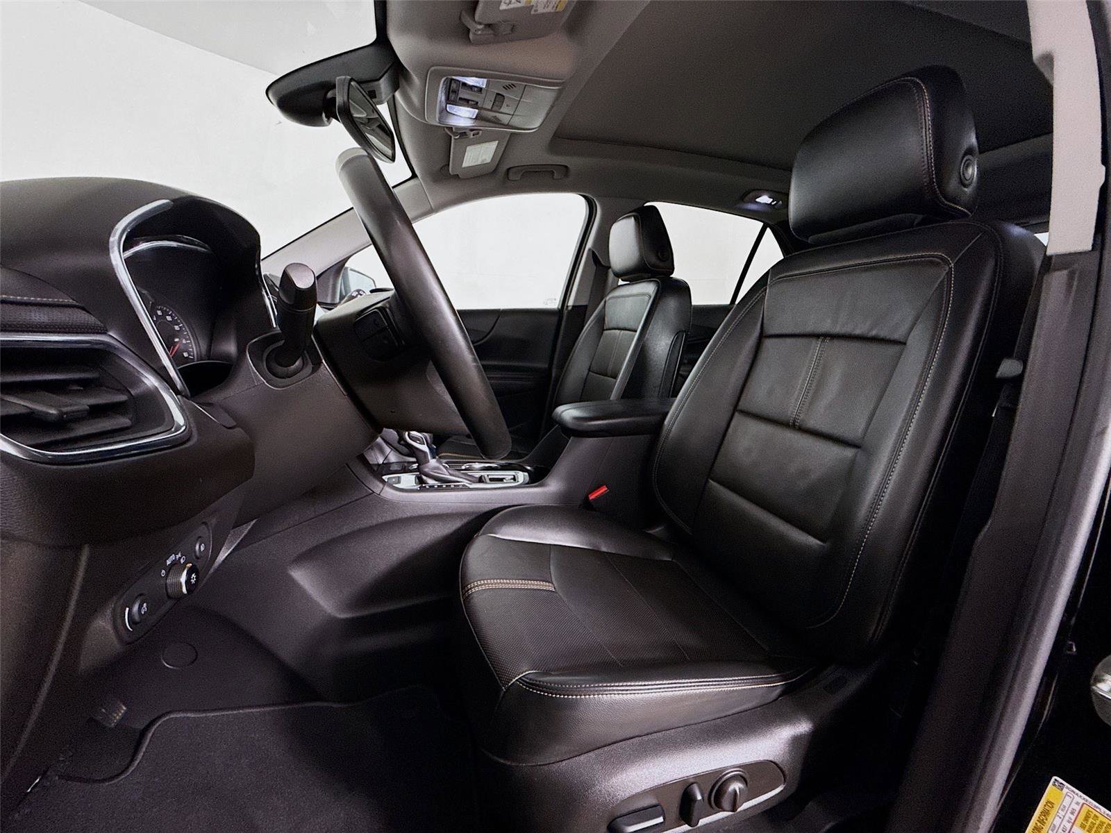 Used 2023 Chevrolet Equinox Premier AWD/4WD image 21