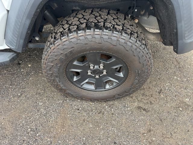 Used 2020 Jeep Gladiator Sport w/ Quick Order Package 24S image 21