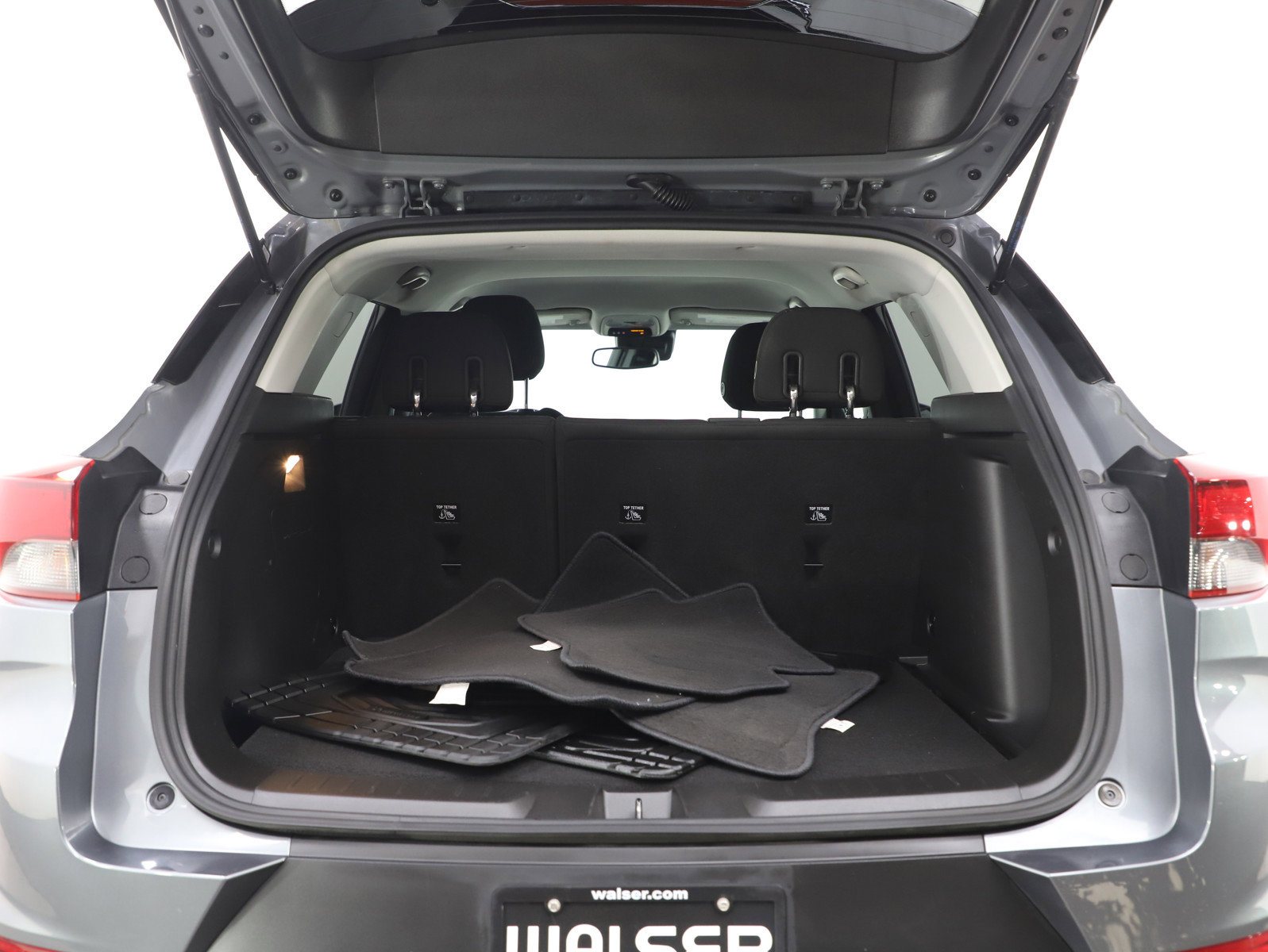 Used 2021 Chevrolet TrailBlazer LT w/ Convenience Package image 16