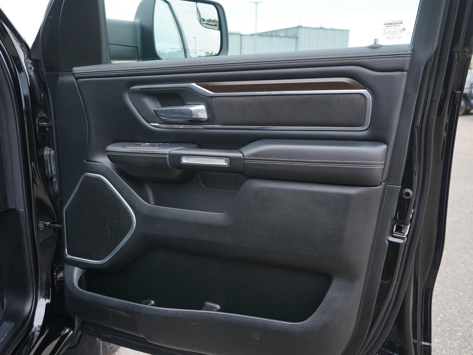 Used 2021 RAM 1500 Laramie AWD/4WD image 10