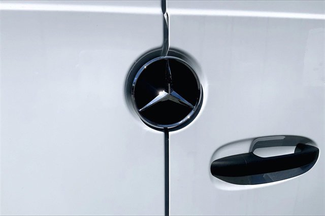 Used 2024 Mercedes-Benz Sprinter 2500 image 26
