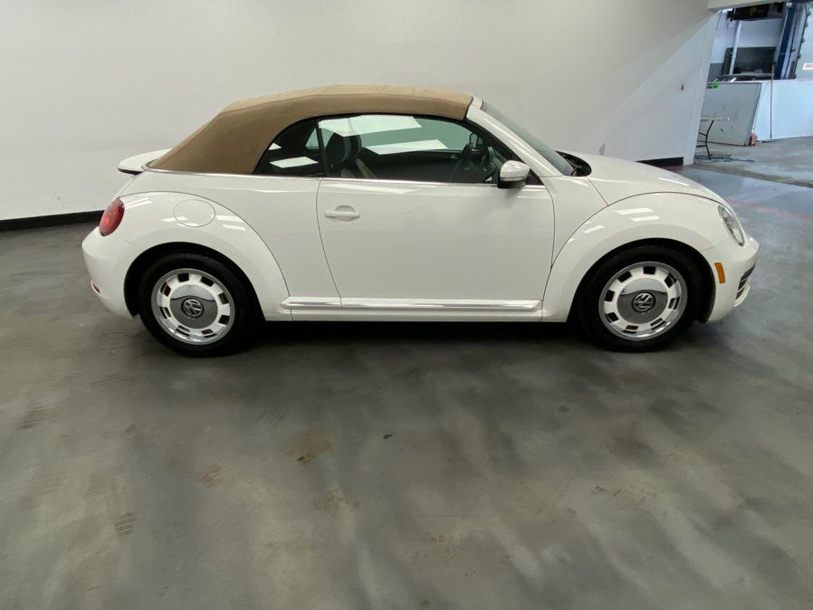 Used 2018 Volkswagen Beetle 2.0T Coast FWD image 15