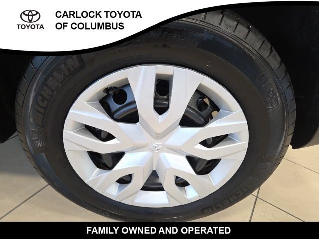 Used 2025 Toyota Corolla Cross L FWD image 11