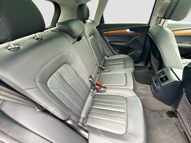 Used 2023 Audi Q5 2.0T Premium w/ Convenience Package image 29