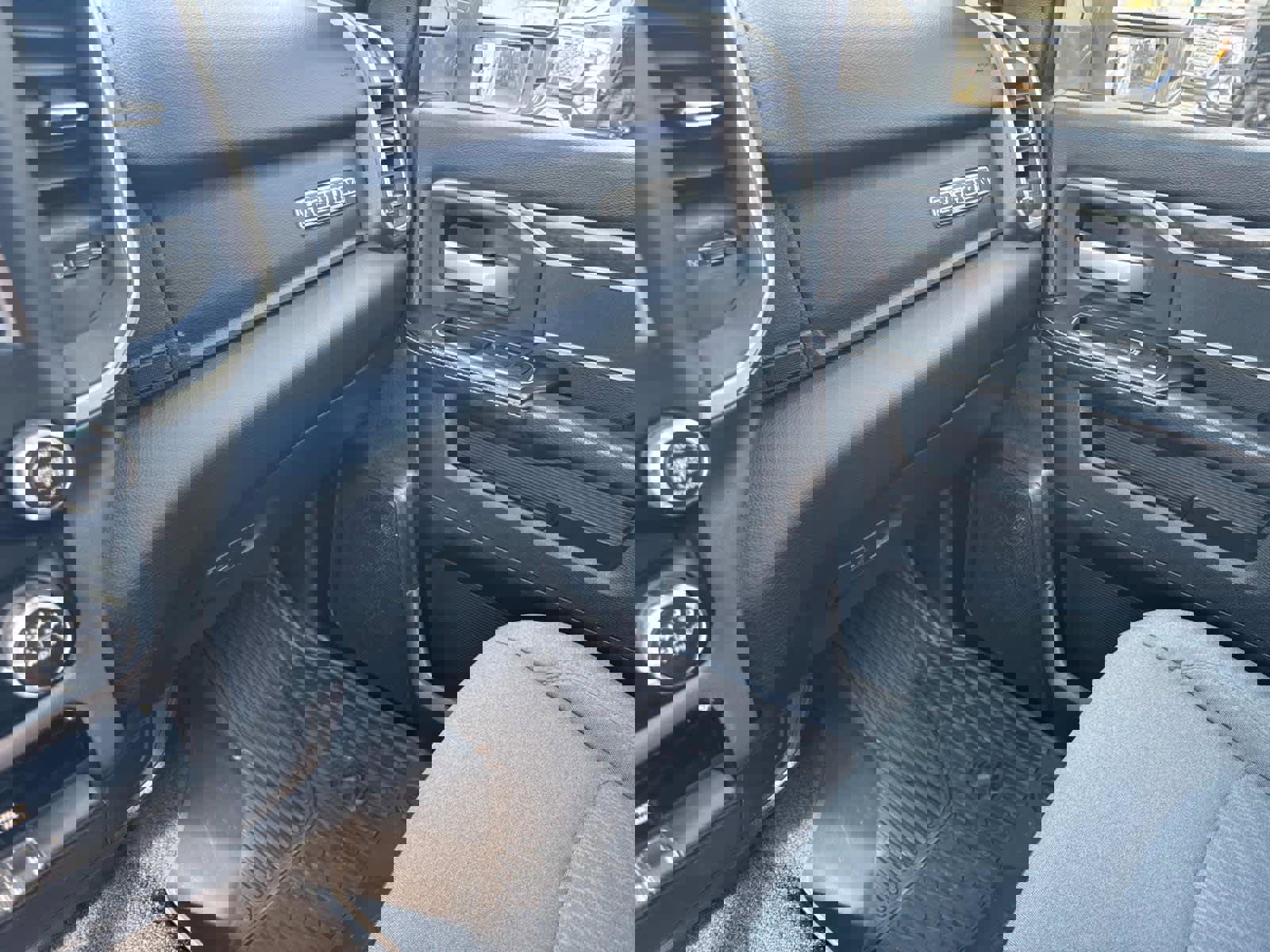 Used 2024 RAM 3500 Big Horn image 44