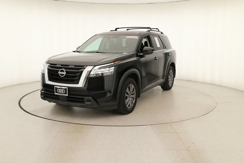 Used 2022 Nissan Pathfinder SV AWD/4WD image 12