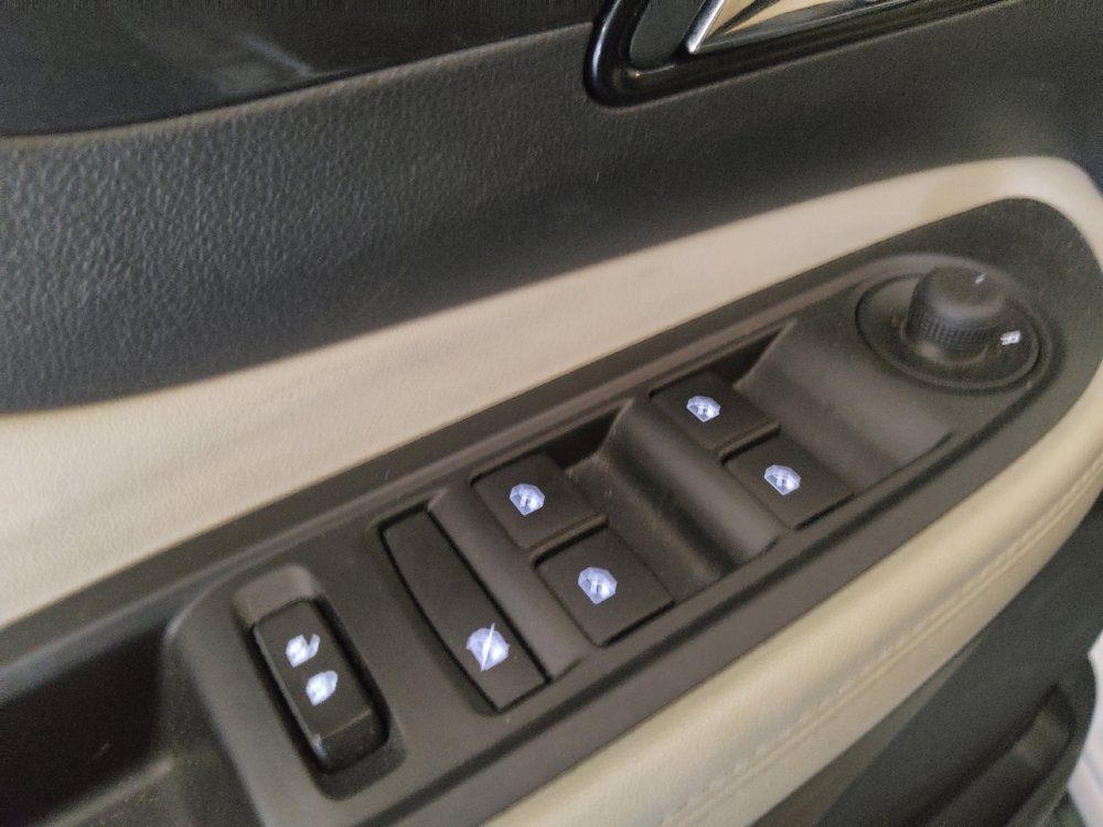 Used 2021 Buick Encore Preferred w/ Safety Package II image 27