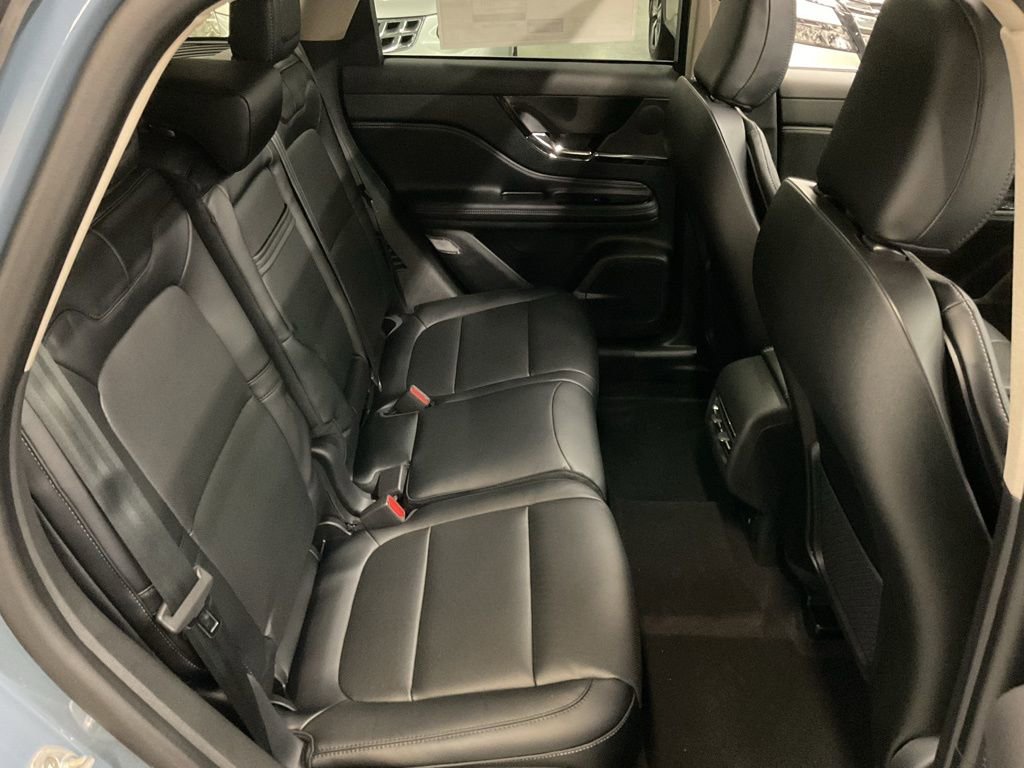 New 2026 Lincoln Corsair Premiere image 20