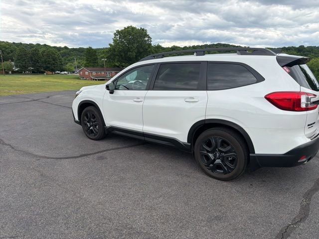 Used 2025 Subaru Ascent Onyx Edition AWD/4WD image 6