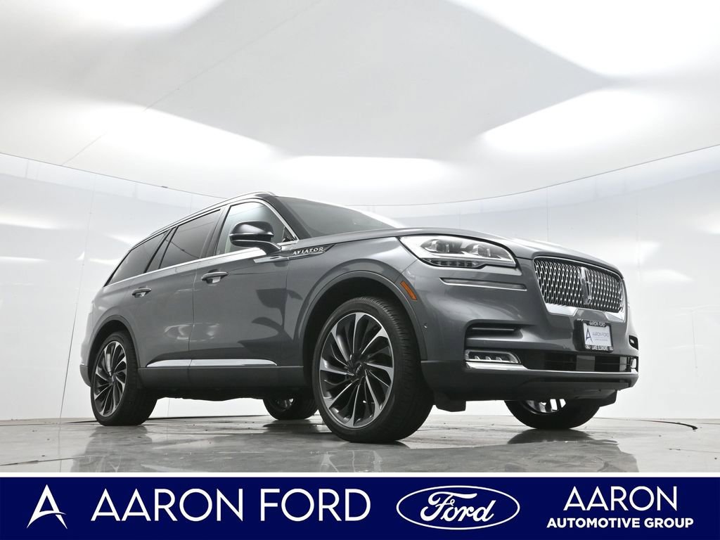 Used 2023 Lincoln Aviator Reserve w/ Equipment Group 201A AWD/4WD image 3
