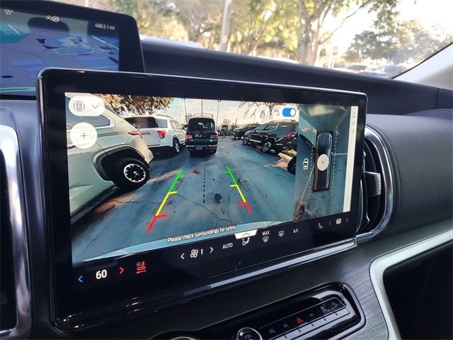 Used 2025 Ford Expedition Max Platinum w/ Driver's Package image 22