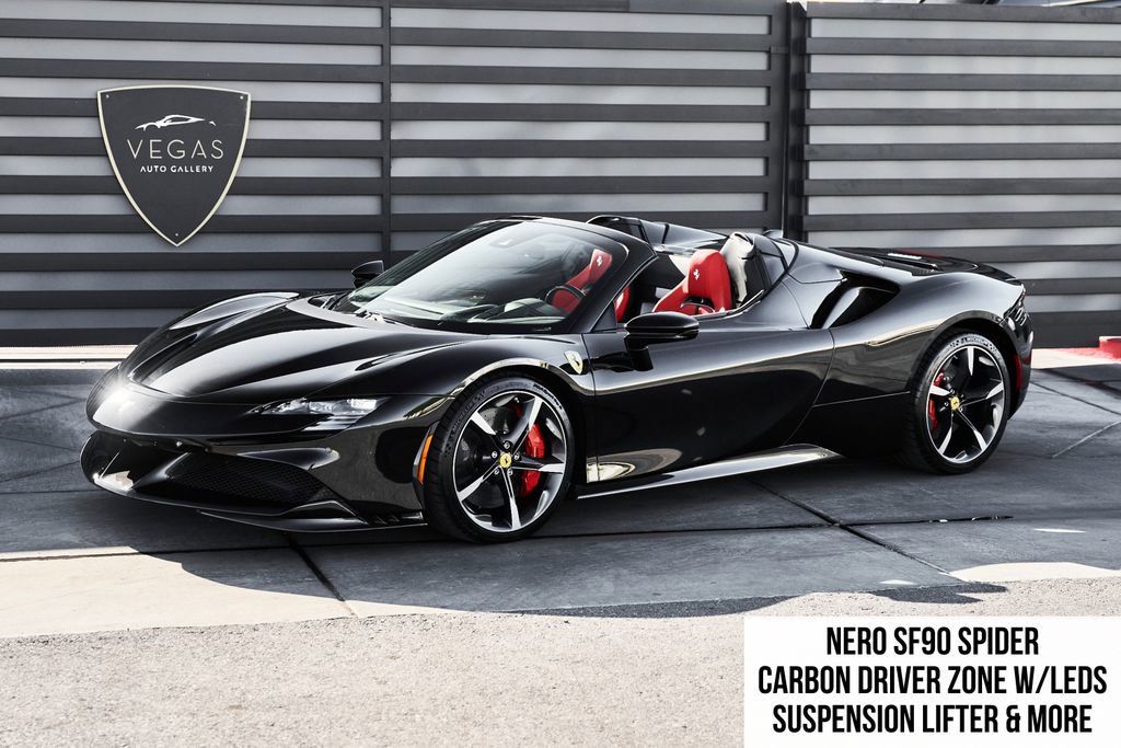 Used 2024 Ferrari SF90 Spider image 1