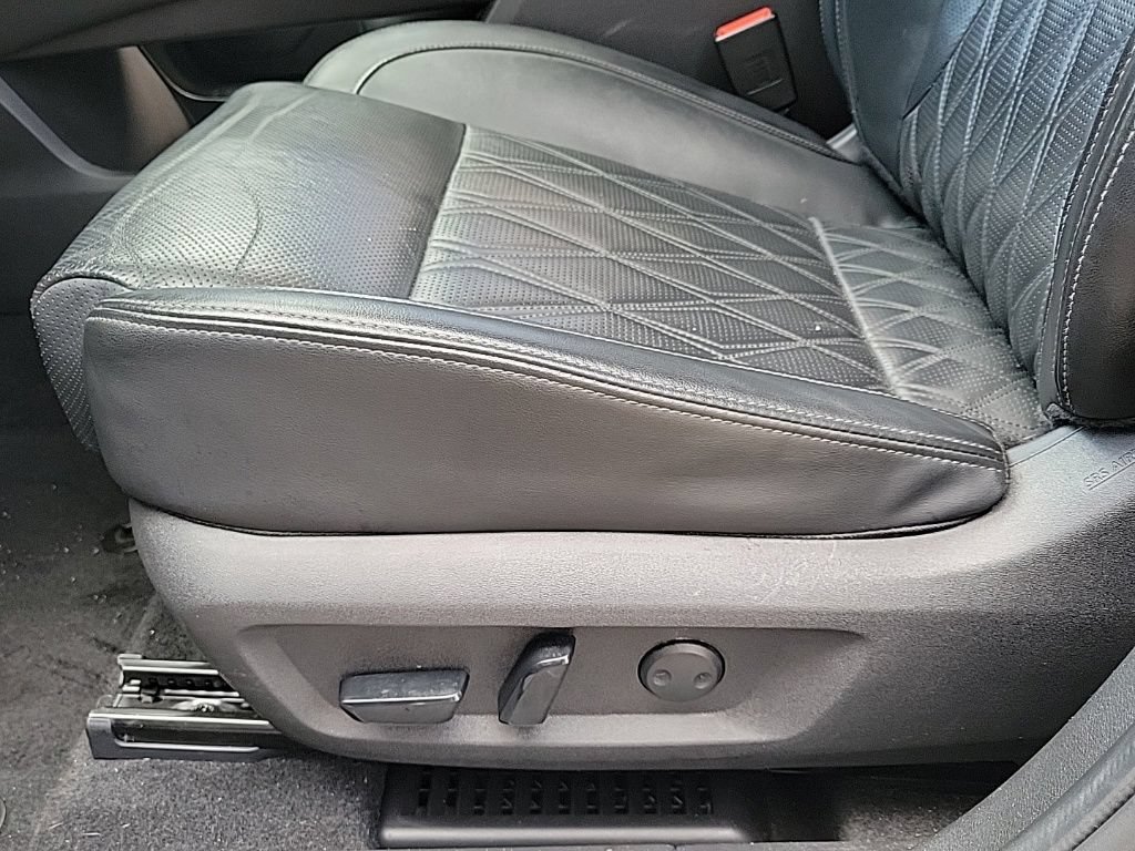 Used 2023 Nissan Rogue Platinum w/ Platinum Premium Package AWD/4WD image 8