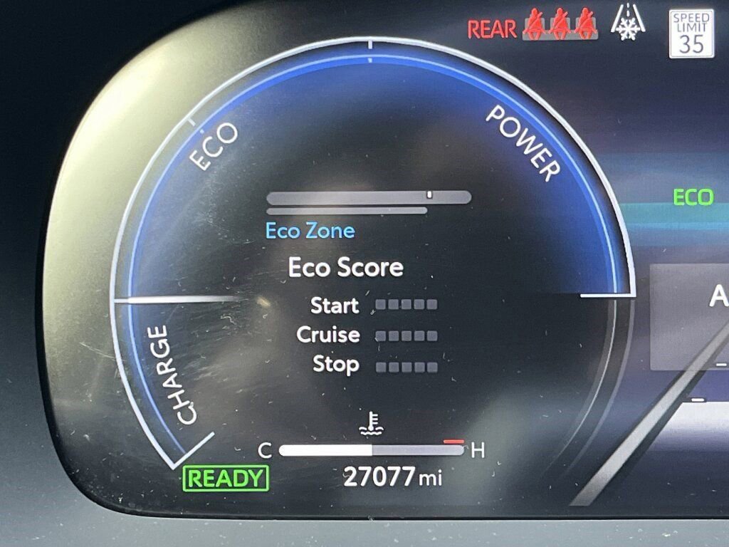 Used 2025 Toyota Crown Signia Limited image 12