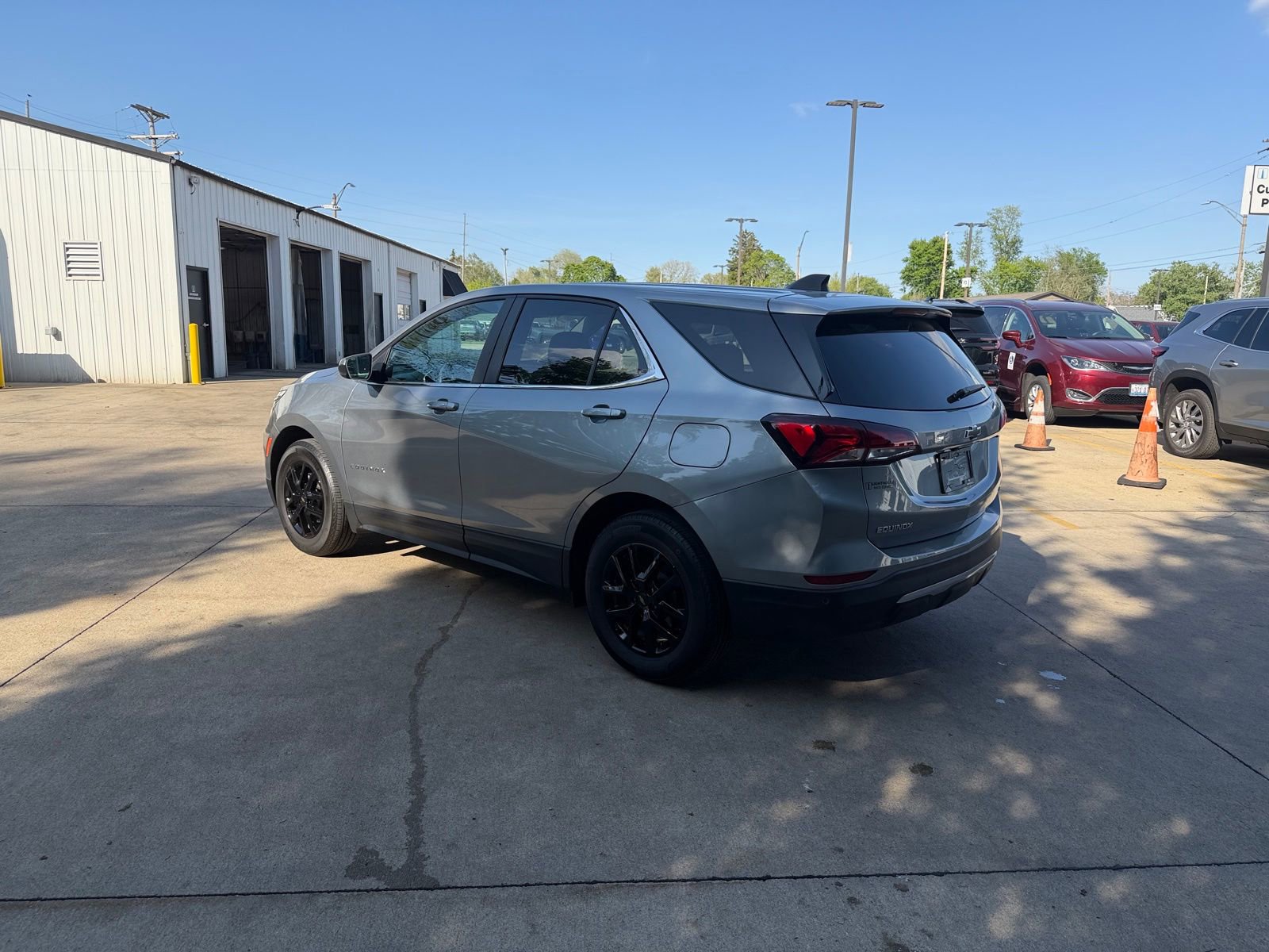 Used 2024 Chevrolet Equinox LT w/ LPO, Floor Liner Package FWD image 28