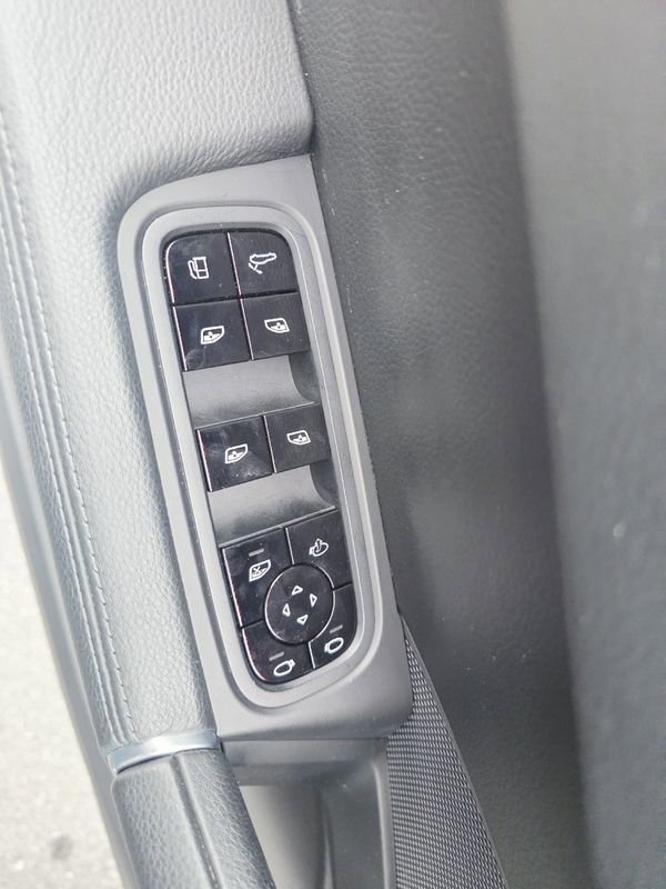 Used 2021 Porsche Cayenne E-Hybrid image 21