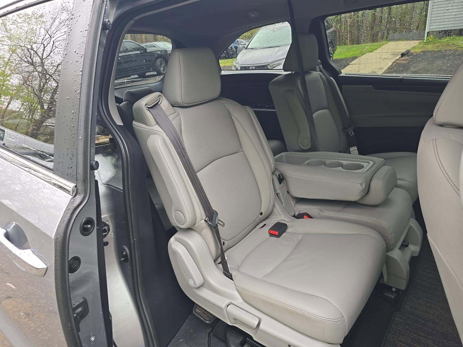 Used 2024 Honda Odyssey EX-L image 13
