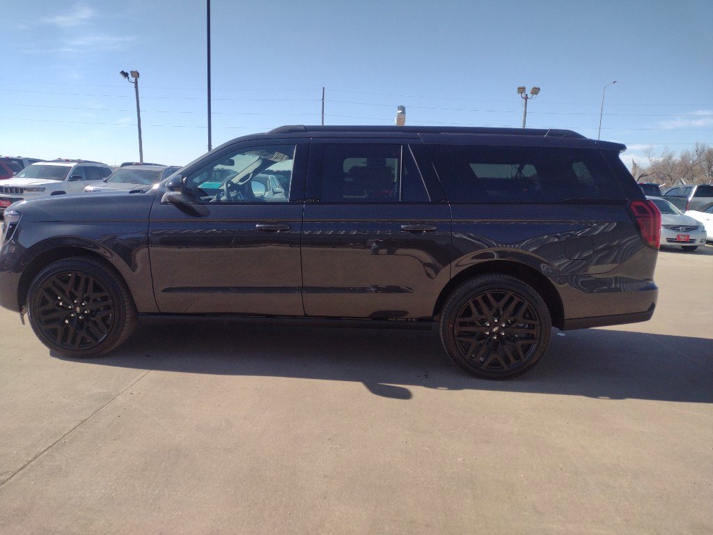 New 2026 Ford Expedition Max Platinum w/ Stealth Performance Package image 7