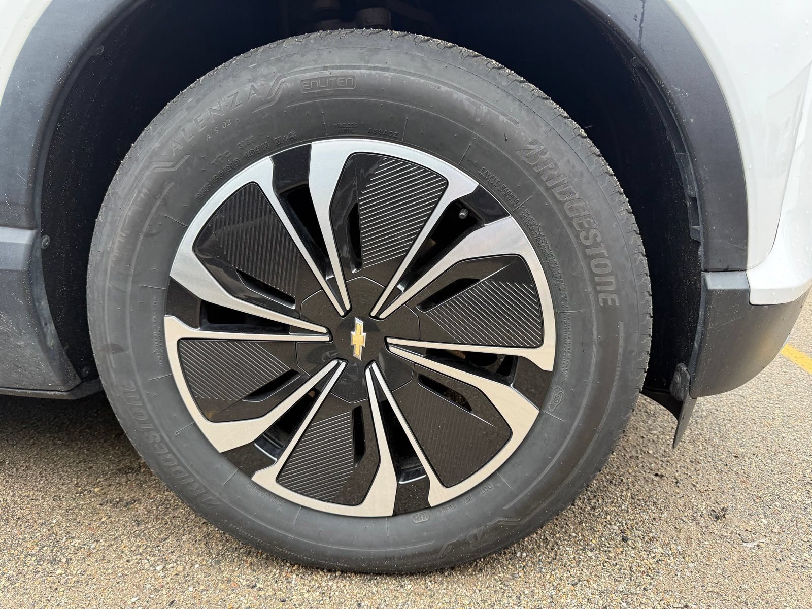 Used 2024 Chevrolet Blazer EV LT AWD/4WD image 10