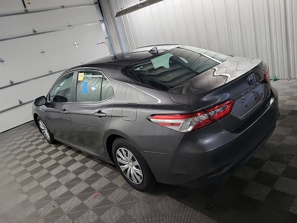 Used 2020 Toyota Camry LE w/ Fleet Convenience Package FWD image 3