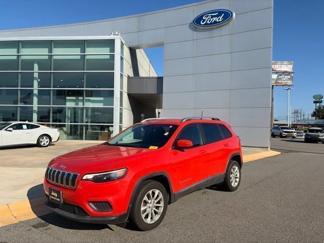 Used 2021 Jeep Cherokee Latitude FWD video 1