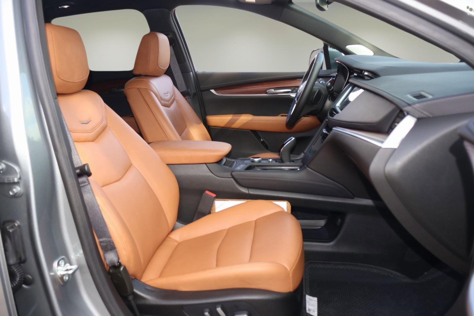 New 2025 Cadillac XT5 Premium Luxury image 18