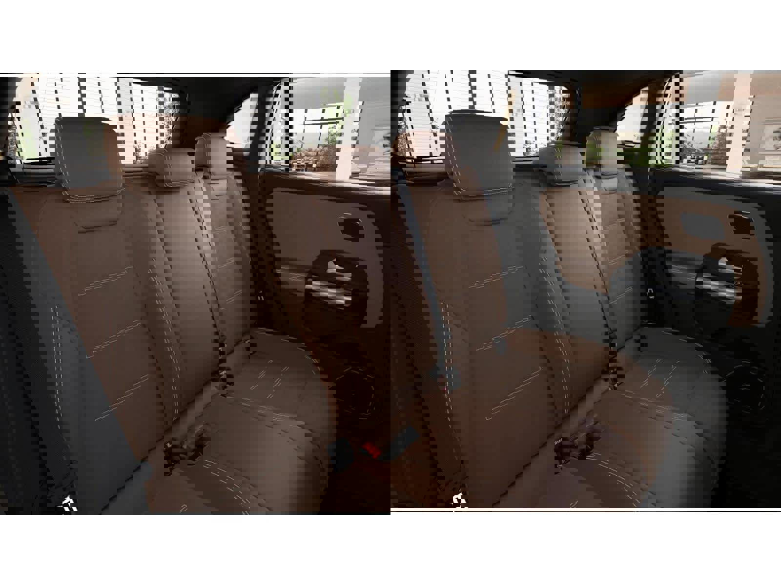 Used 2025 Mercedes-Benz GLA 35 AMG 4MATIC image 4