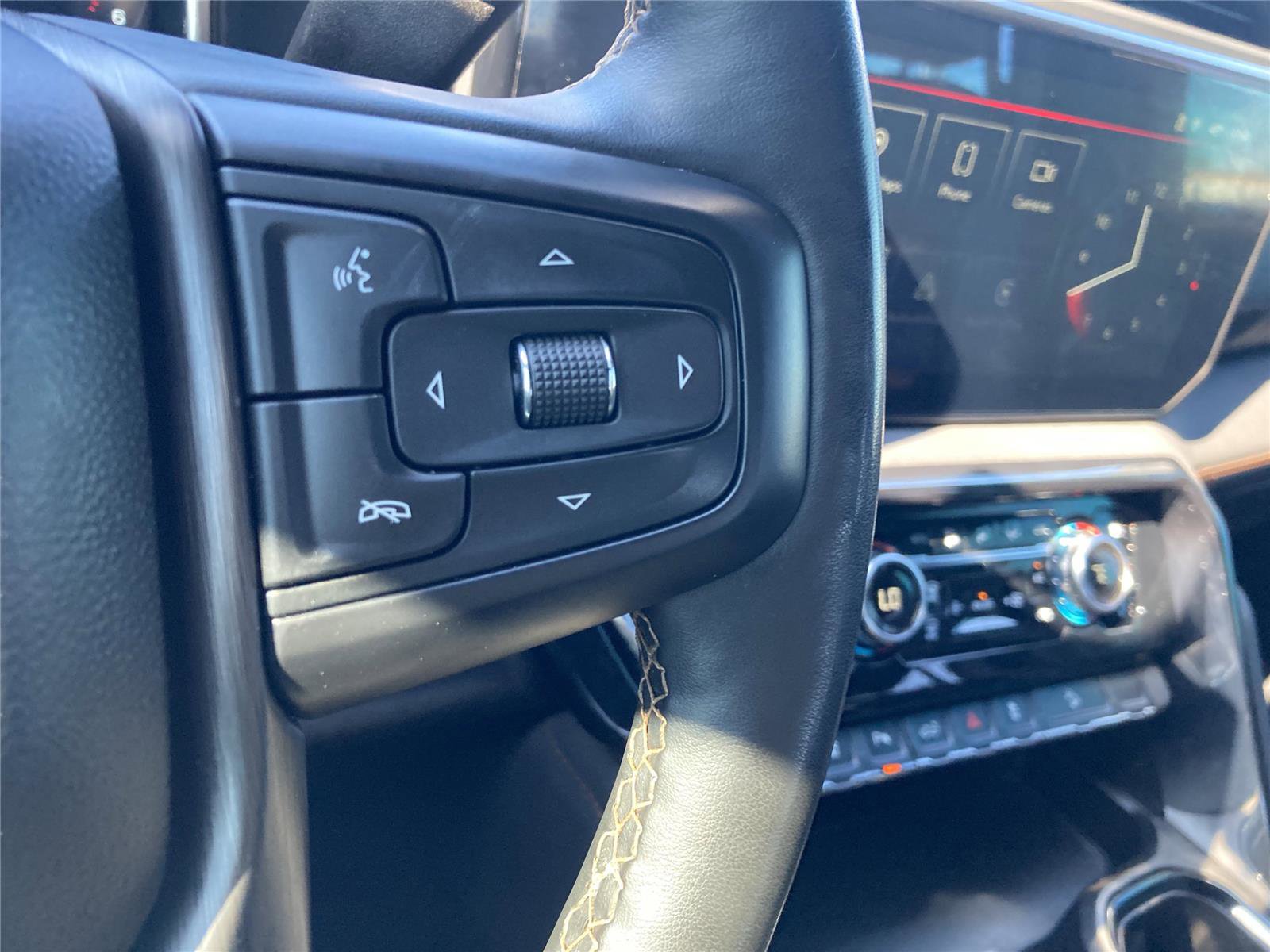 Used 2024 GMC Sierra 2500 AT4 w/ AT4 Premium Plus Package image 22