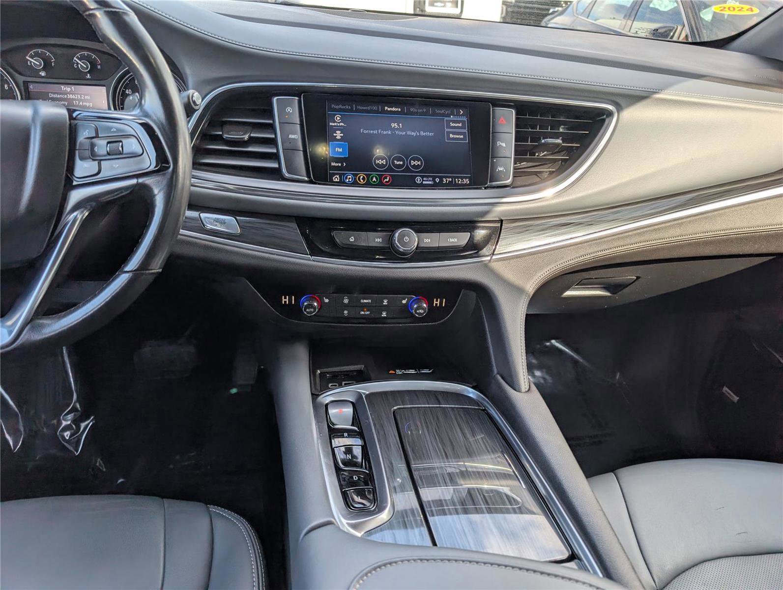 Used 2023 Buick Enclave Essence w/ Experience Buick Package image 20