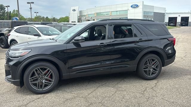 New 2026 Ford Explorer ST AWD/4WD image 4