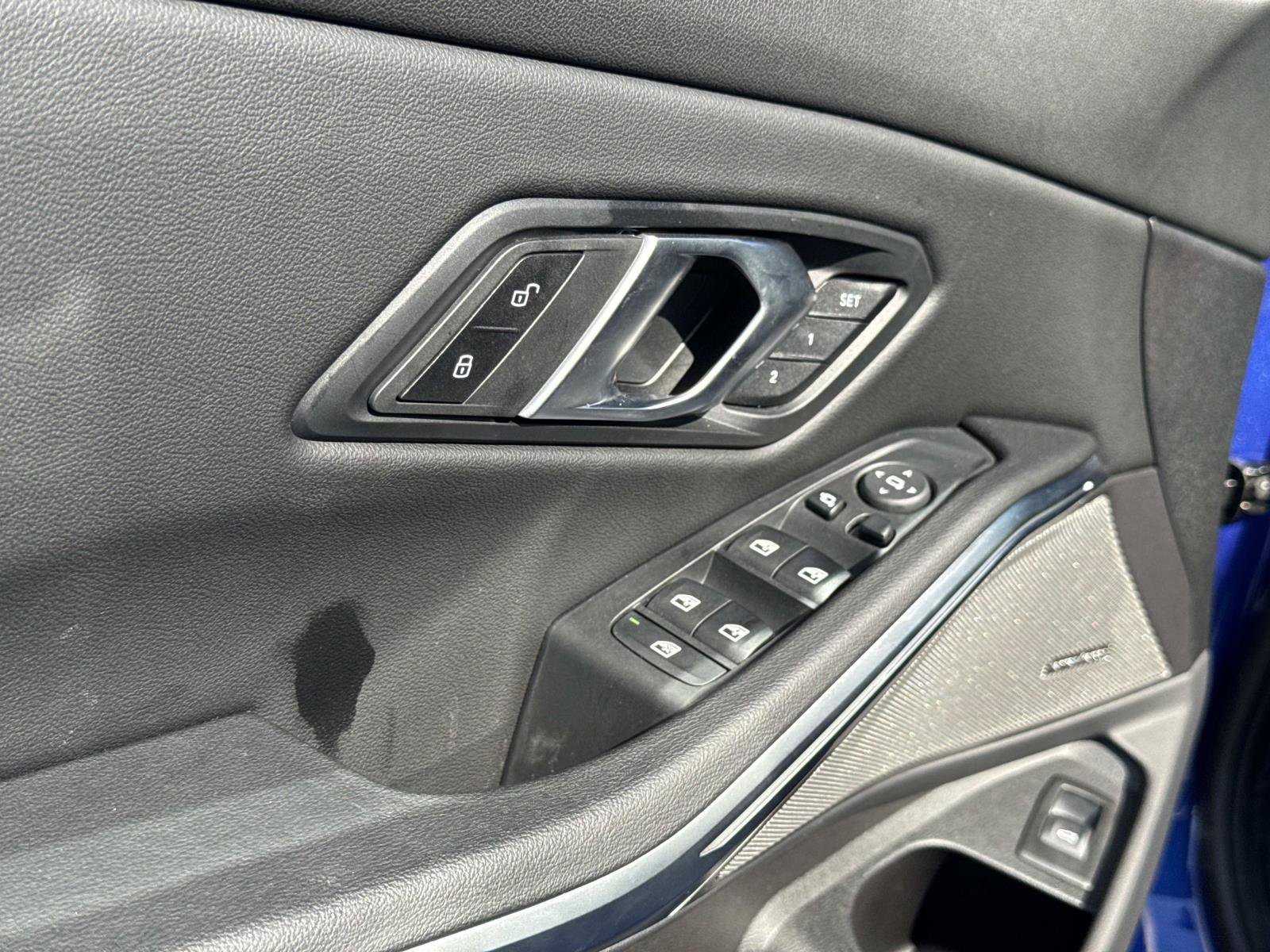 Used 2025 BMW M340i image 17