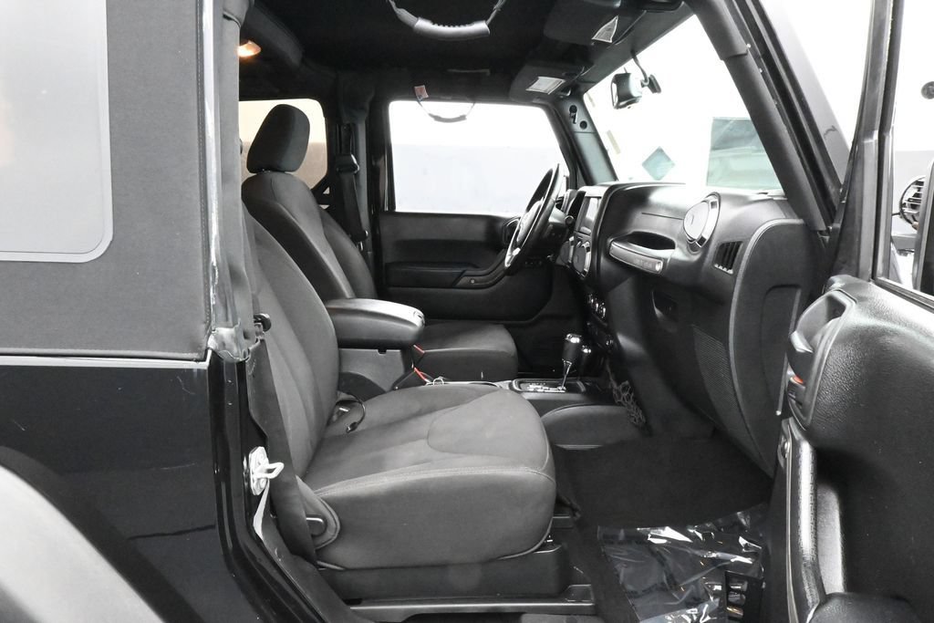 Used 2017 Jeep Wrangler Sport AWD/4WD image 29