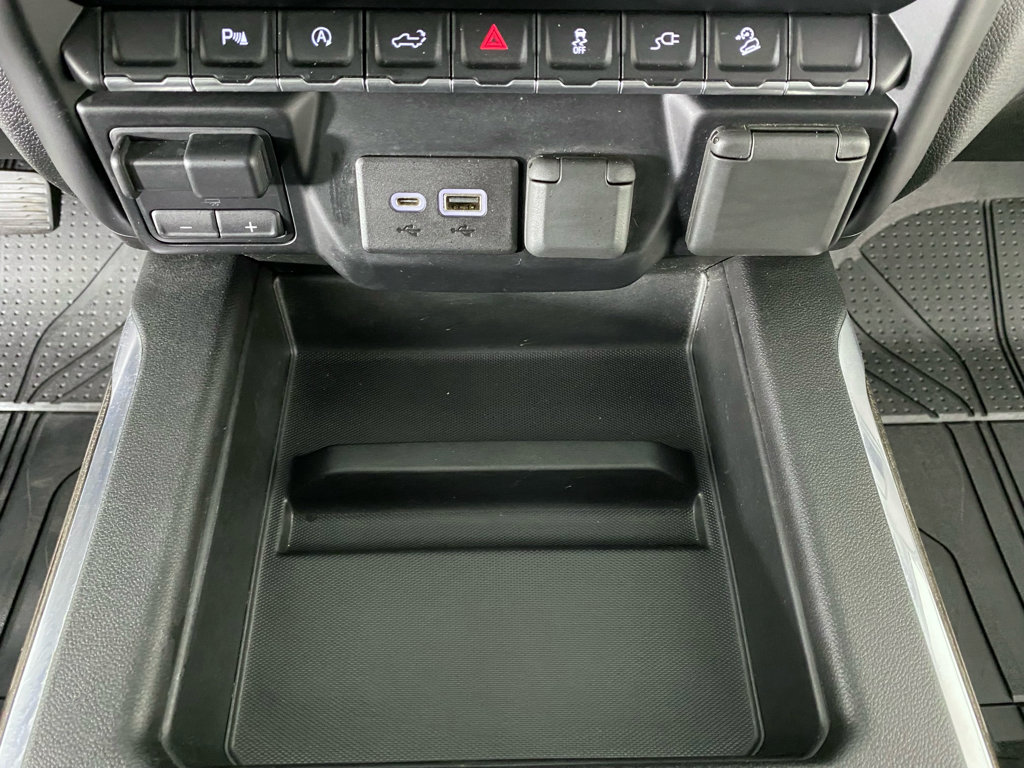 Used 2019 Chevrolet Silverado 1500 LT Trail Boss AWD/4WD image 28