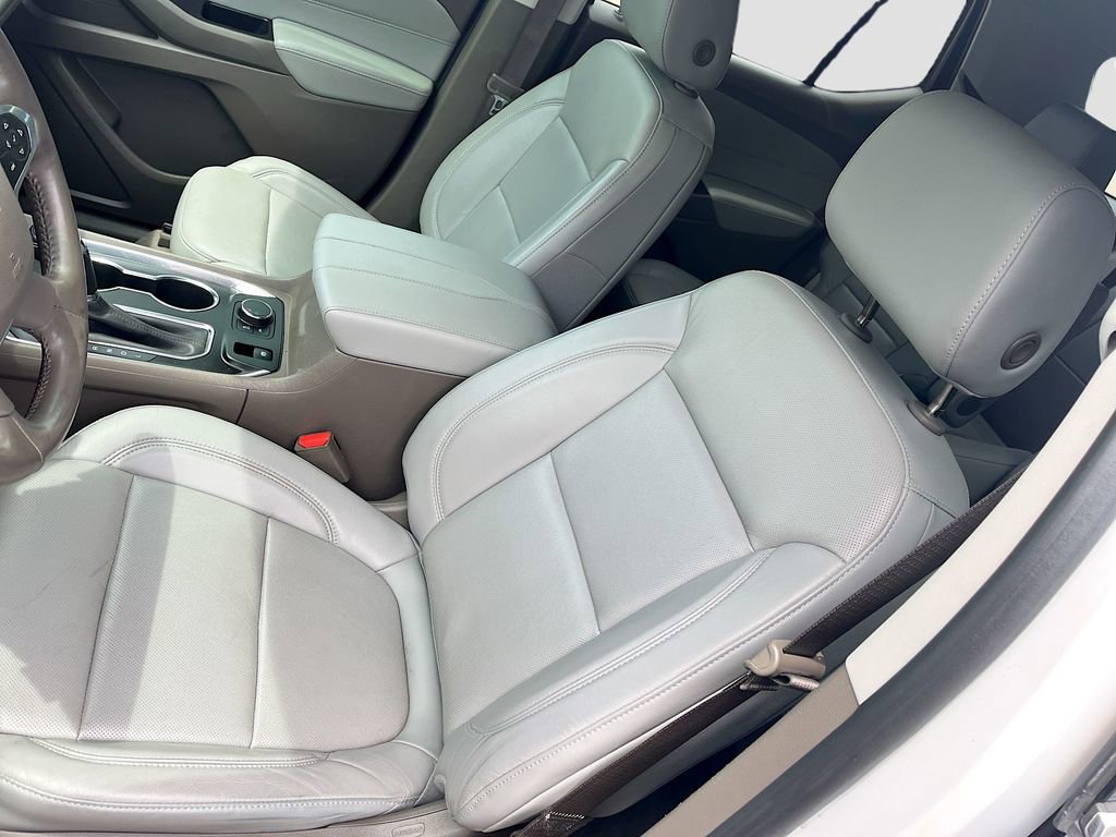 Used 2020 Chevrolet Traverse Premier FWD image 20