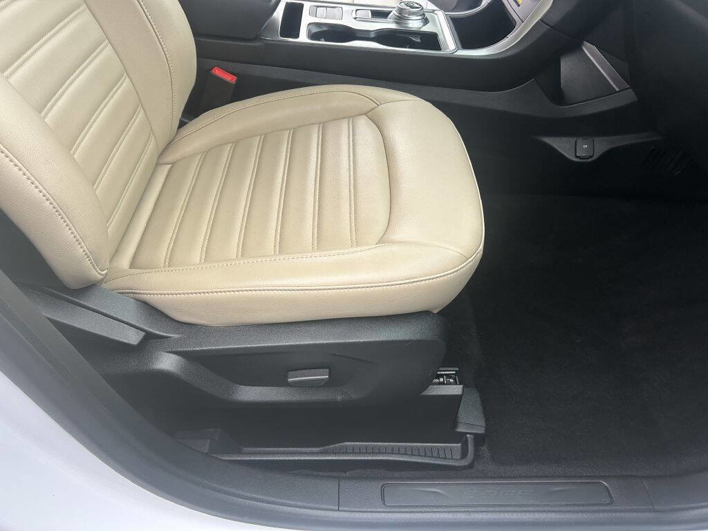 Used 2022 Ford Edge SEL w/ Convenience Package image 23