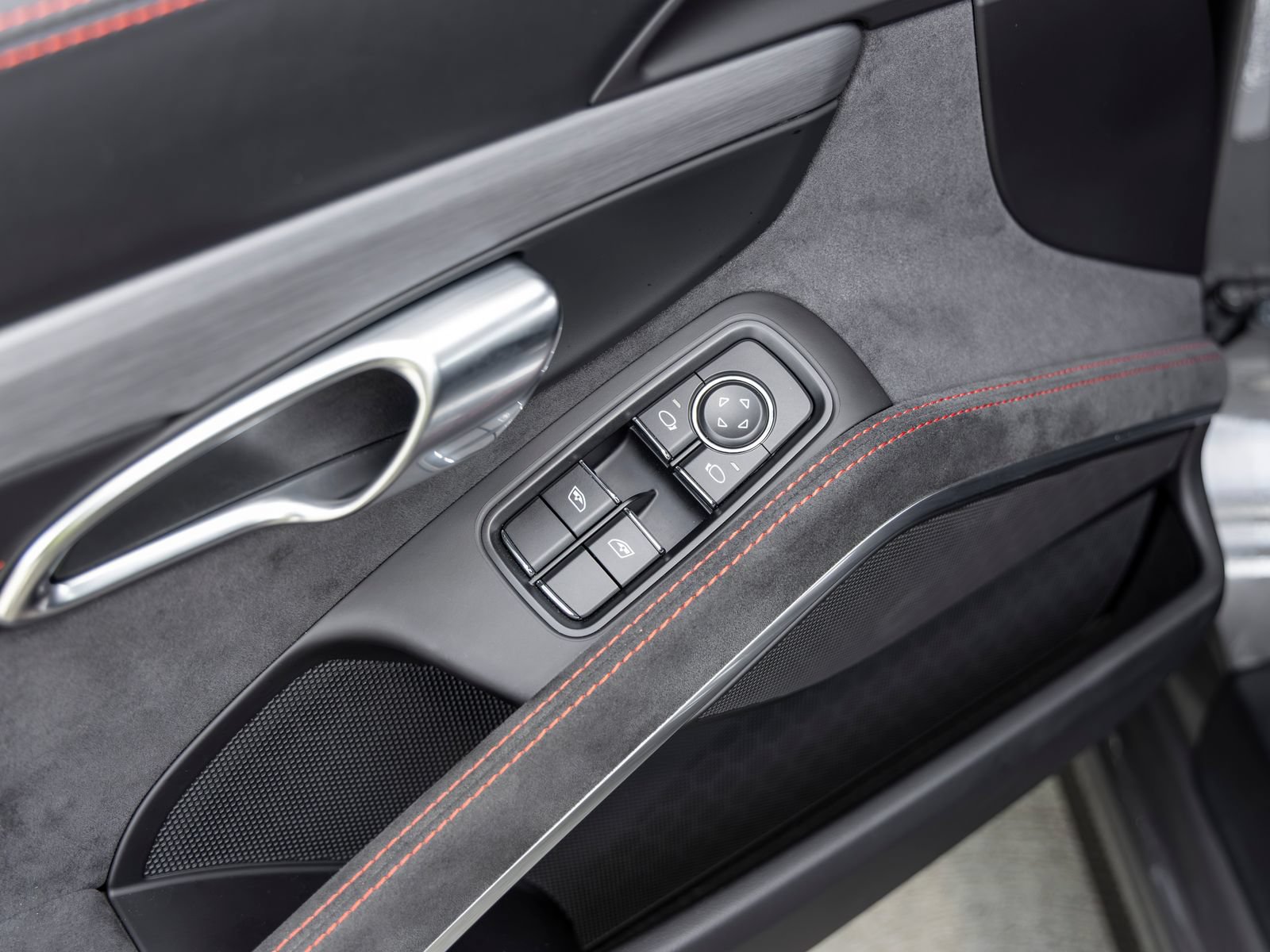 Certified 2018 Porsche 911 GT3 RWD image 30