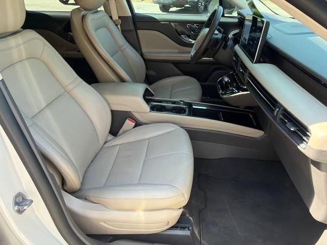 Used 2024 Lincoln Corsair Grand Touring AWD/4WD image 13