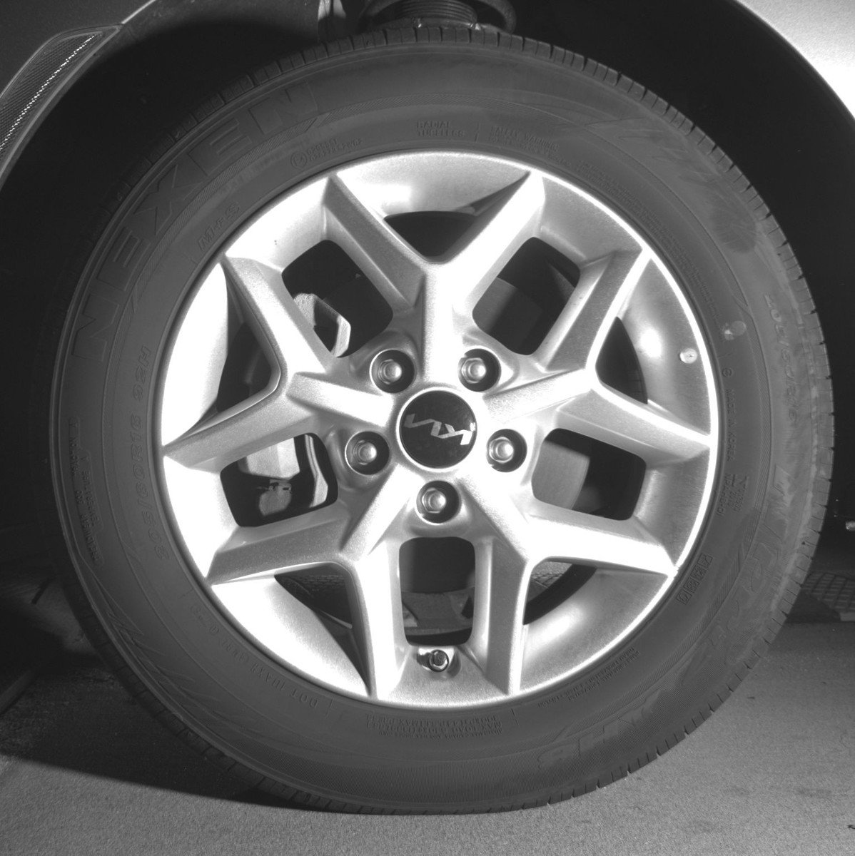 Used 2025 Kia Soul LX w/ LX Technology Package image 12