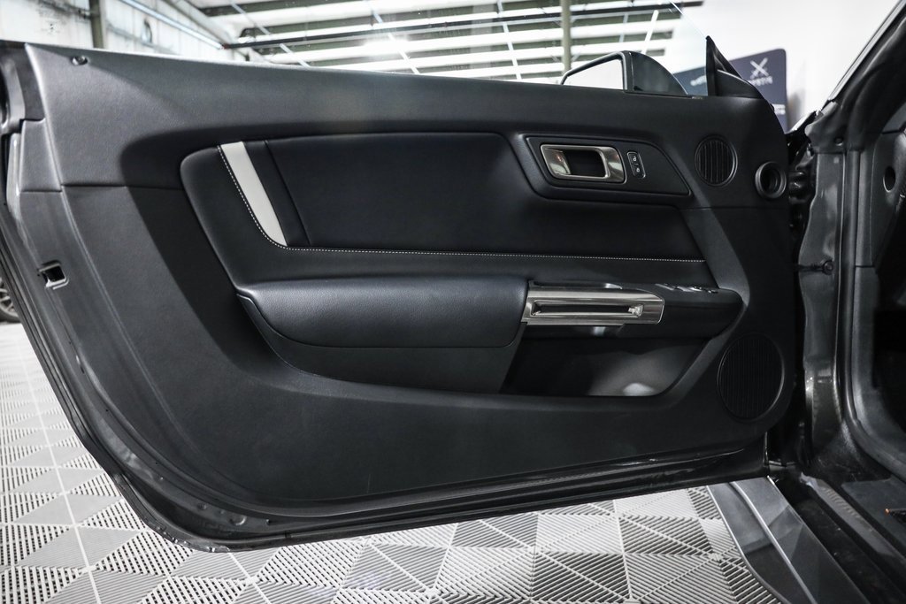 Used 2020 Ford Mustang Shelby GT500 w/ Carbon Fiber Track Pack image 31